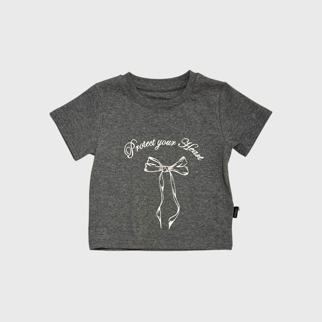 Серая футболка с принтом