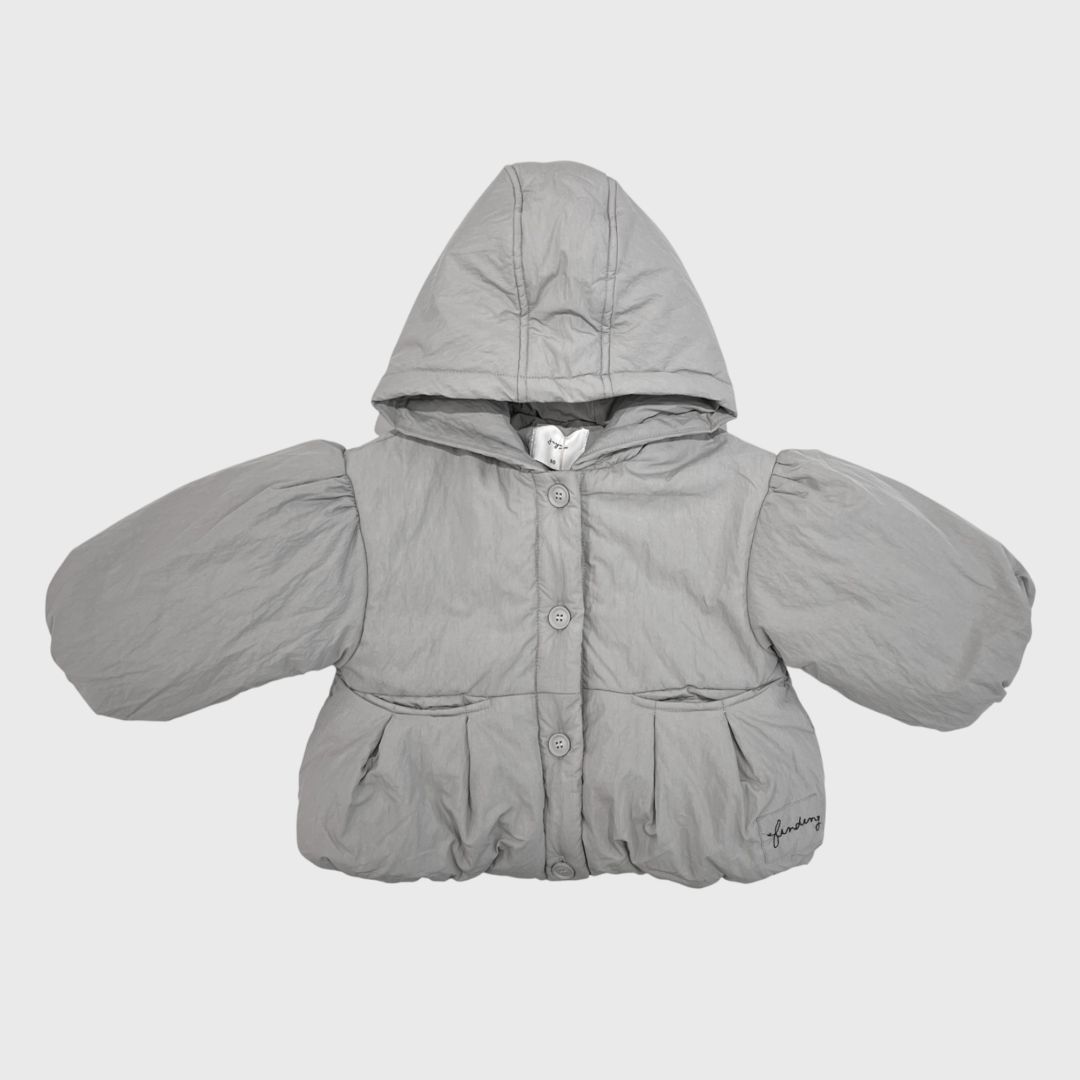 Серая куртка с капюшоном