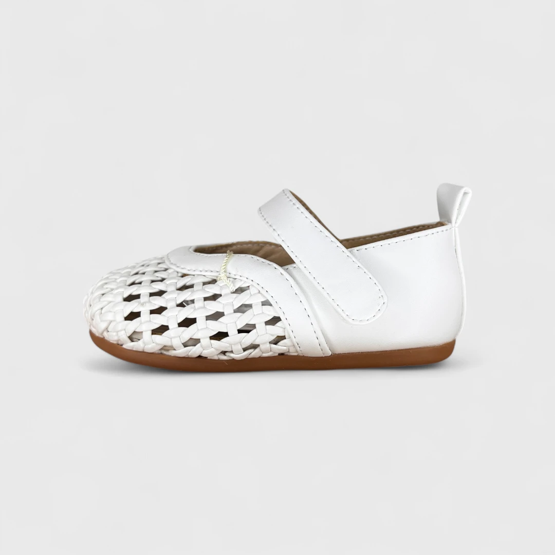 Белые туфли