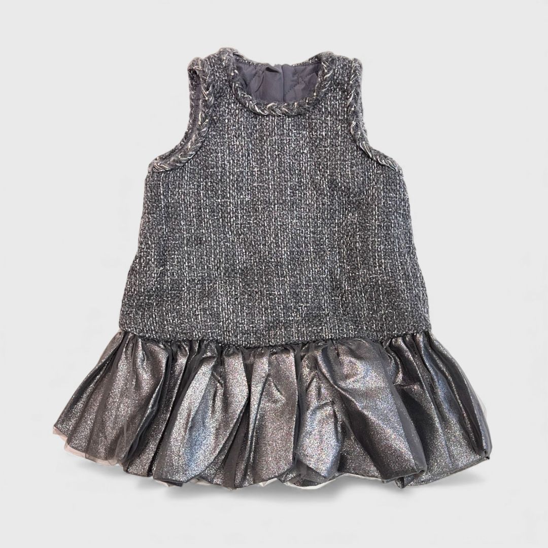 Серое платье плетенное