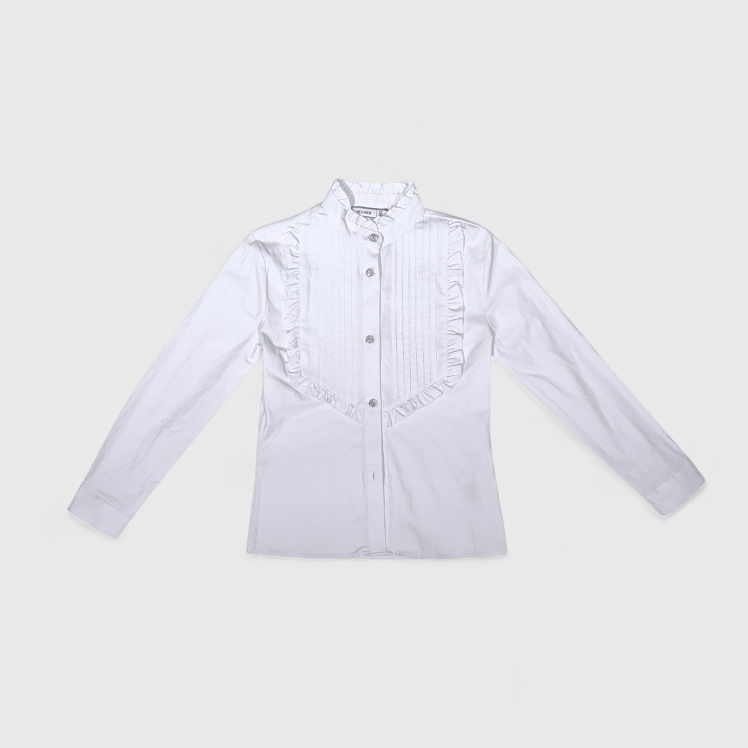 Белая рубашка с рюшами