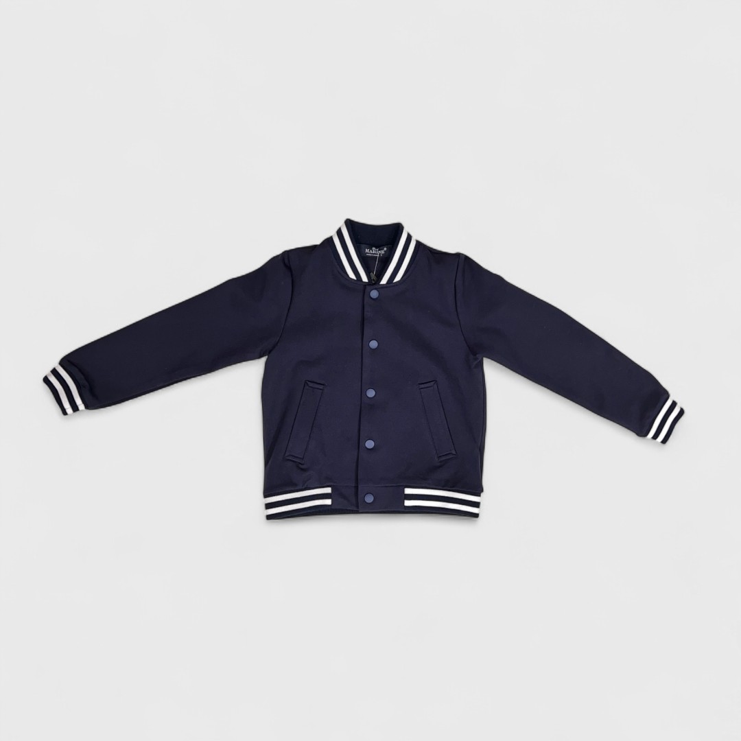 Темно-синяя куртка с белыми полосами