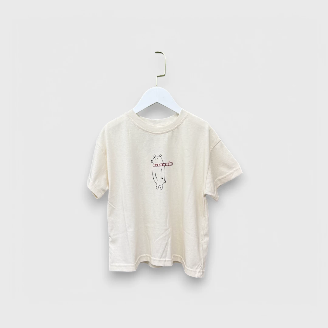 Нежная футболка кремового цвета