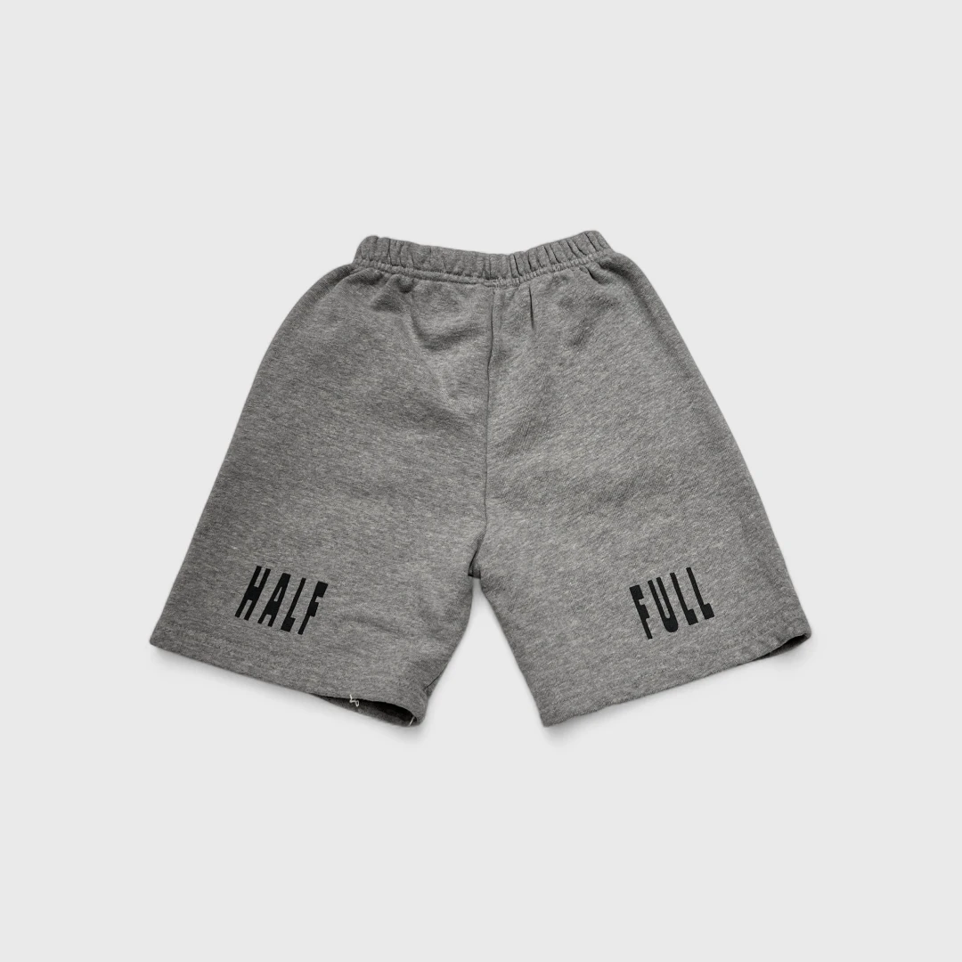 Серые шорты с принтом HALF FULL