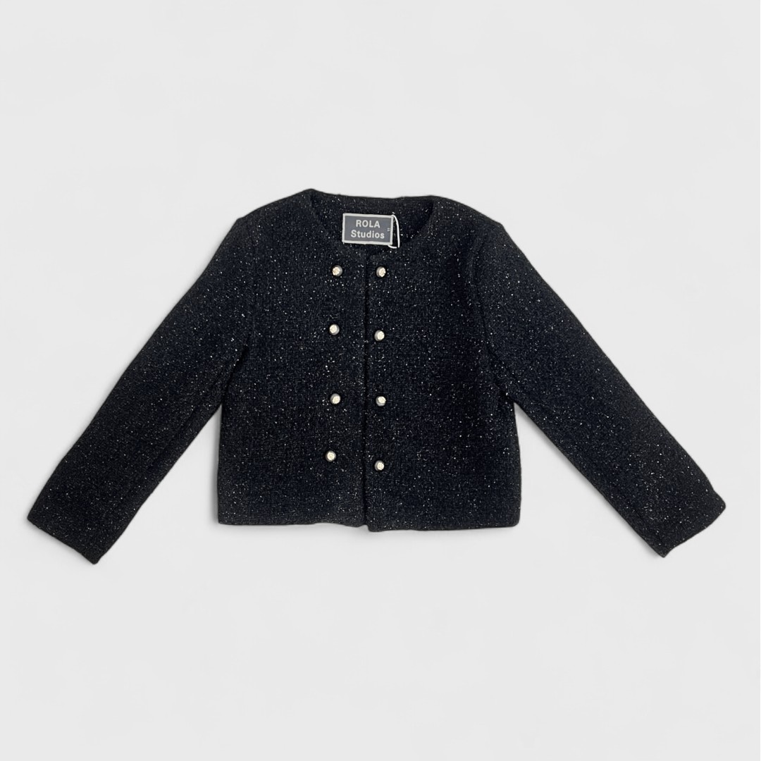 Черный пиджак с пуговицами