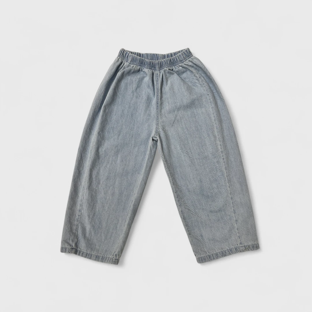 Джинсы свободного кроя