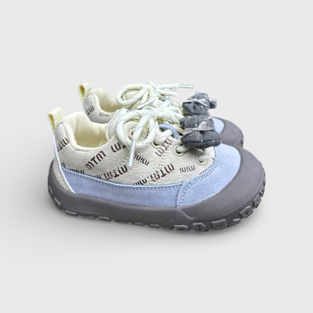 Бежевые кроссовки