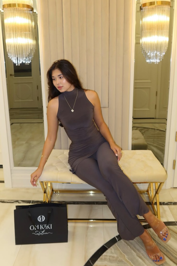 Ferrara set in taupe