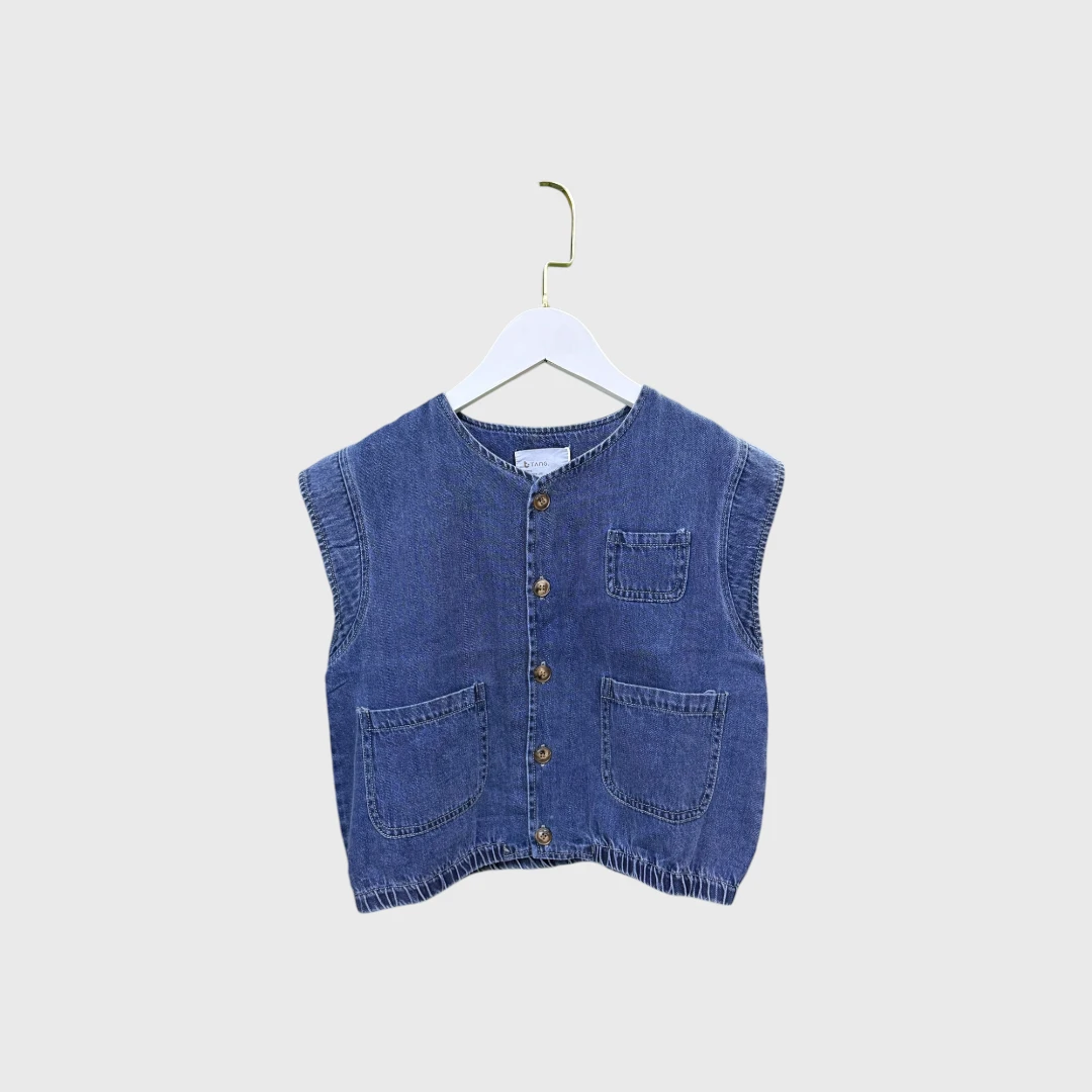 Джинсовая жилетка 