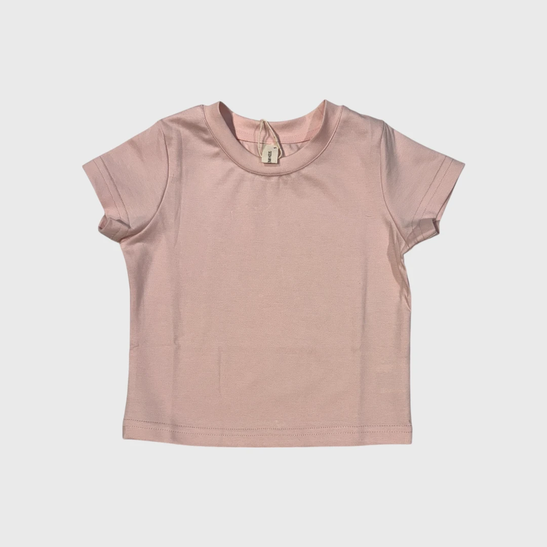 Розовая футболка