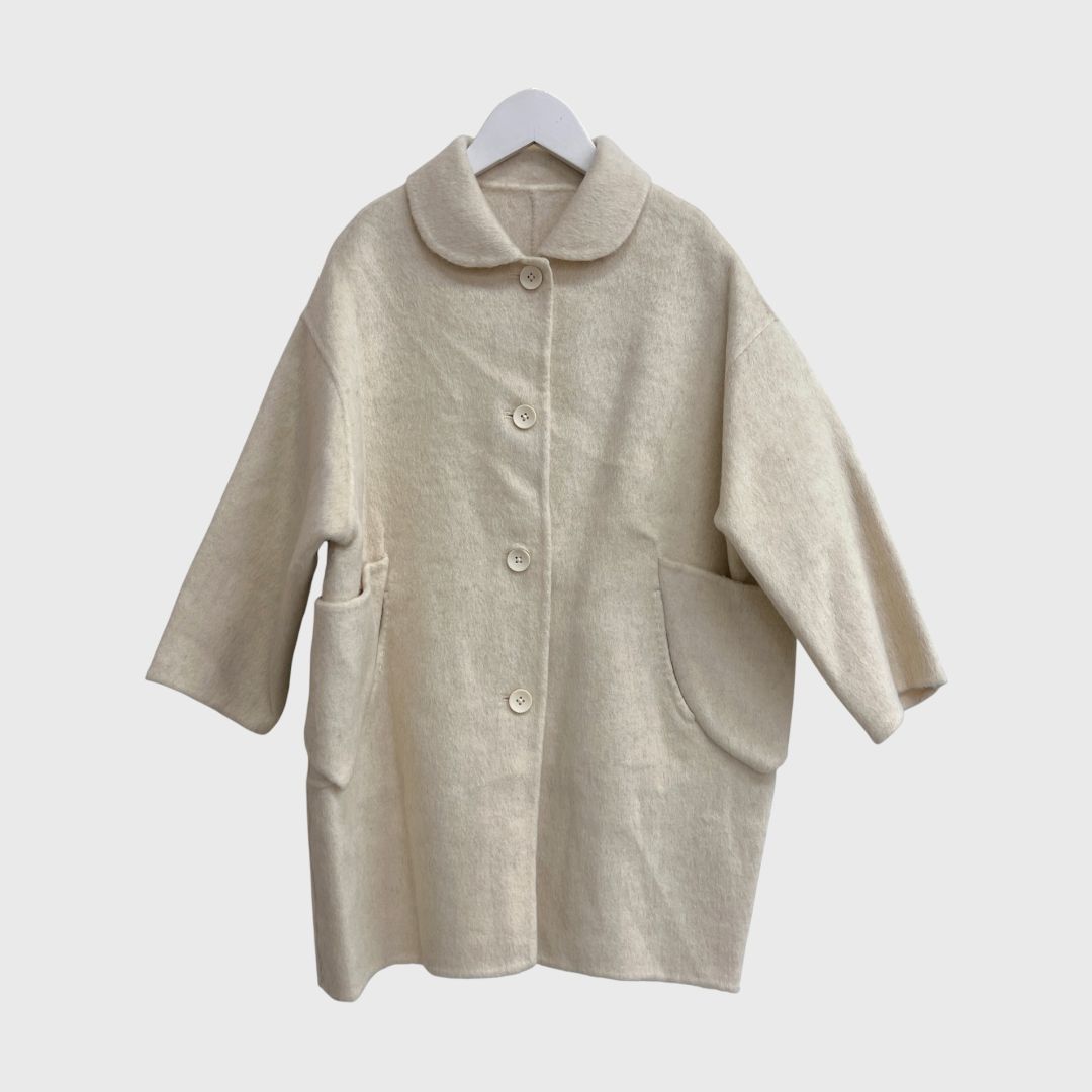 Бежевое пальто 100% шерсть