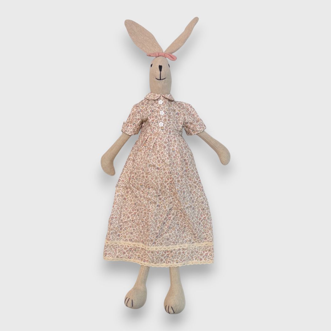 Розовая игрушка-заяц с платьем