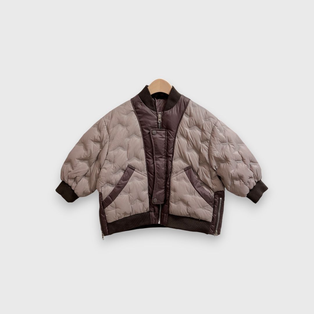 Серая утепленная куртка