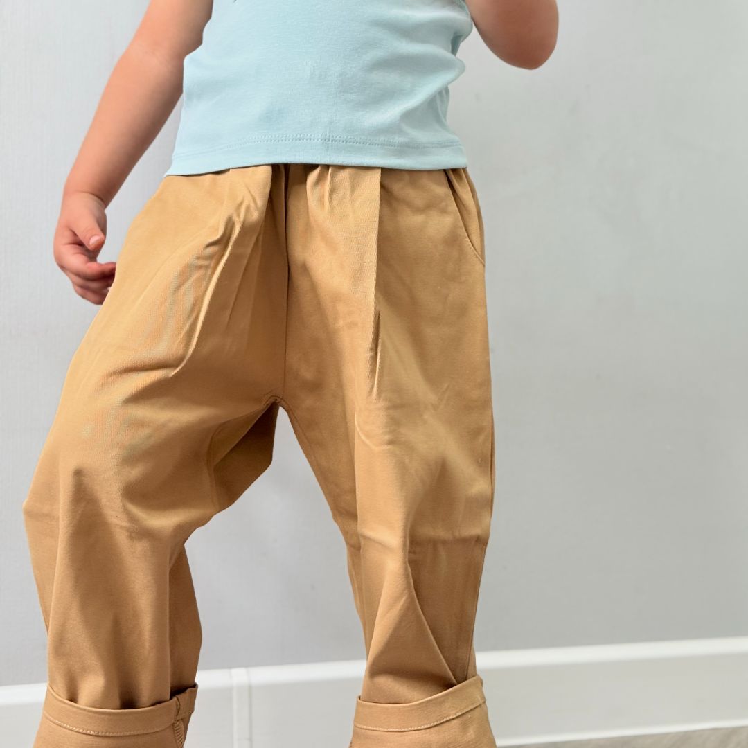 Бежевые брюки от The Simple Folk(UK)