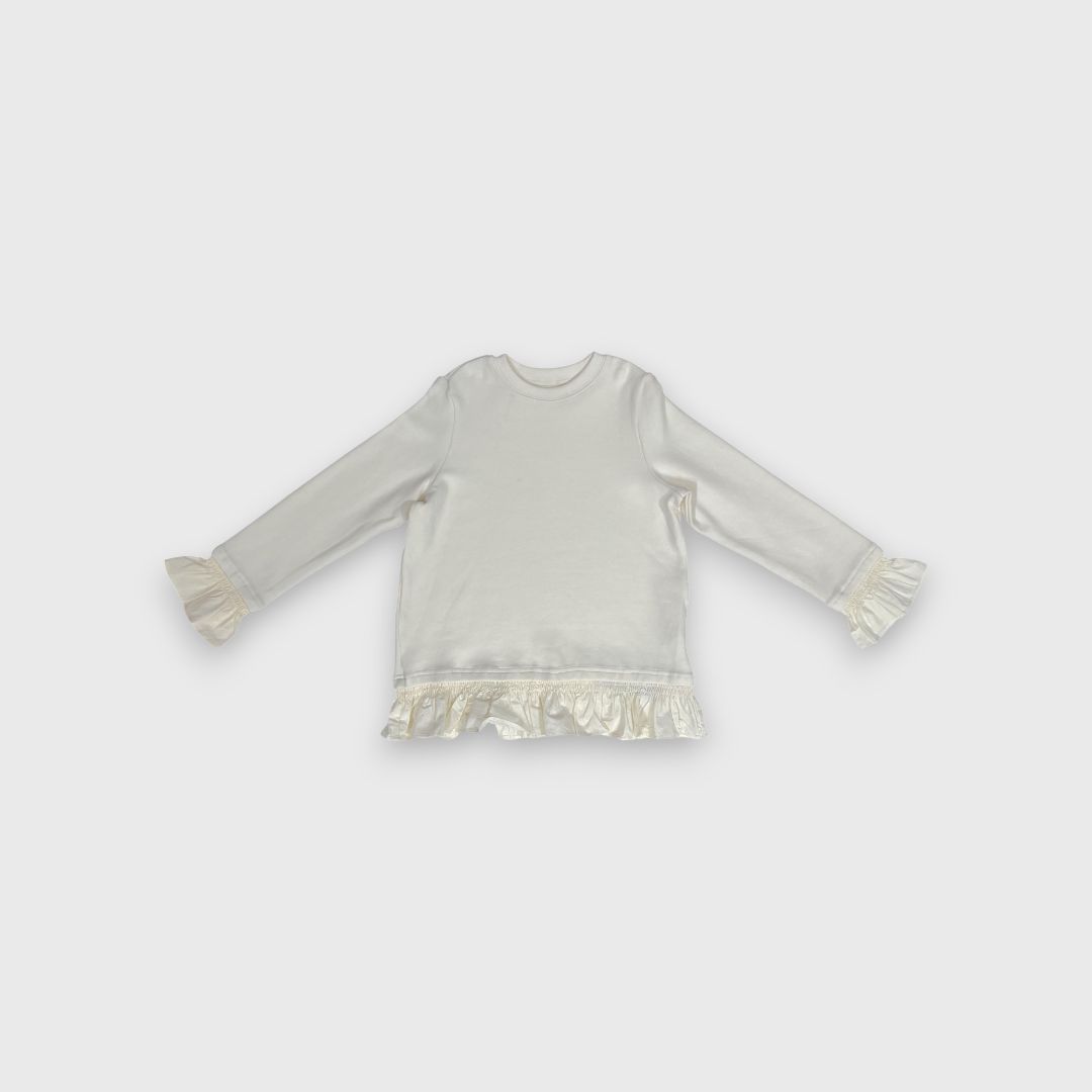 Белая футболка с рюшами