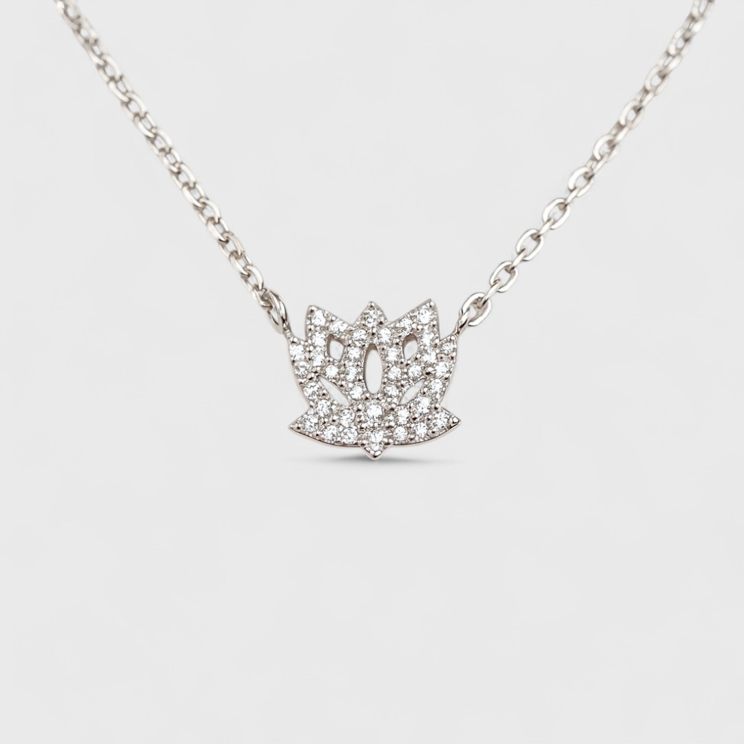 Серебряная подвеска с лотосом