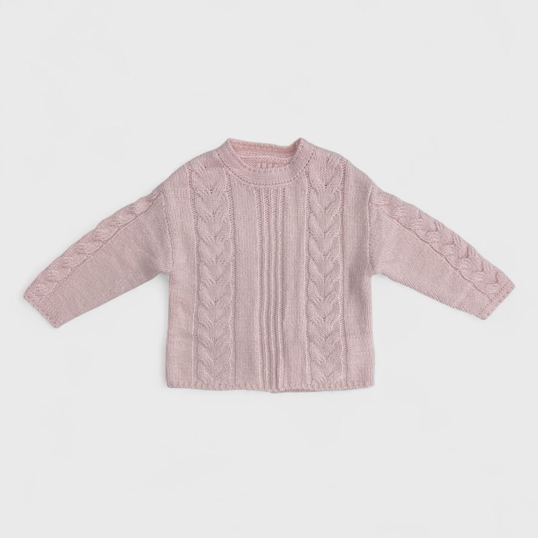 Розовый свитер