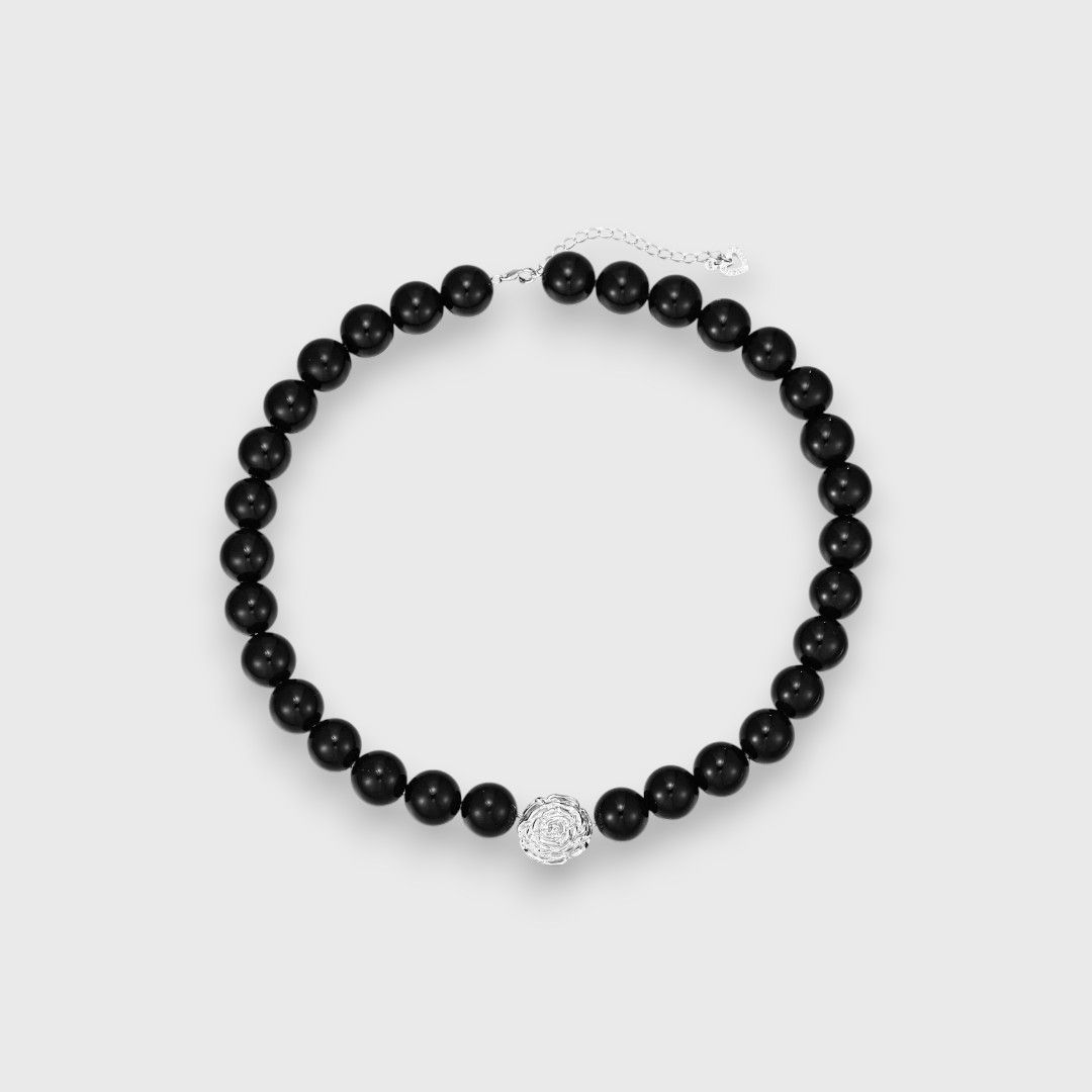 Серебряный чокер с цветком