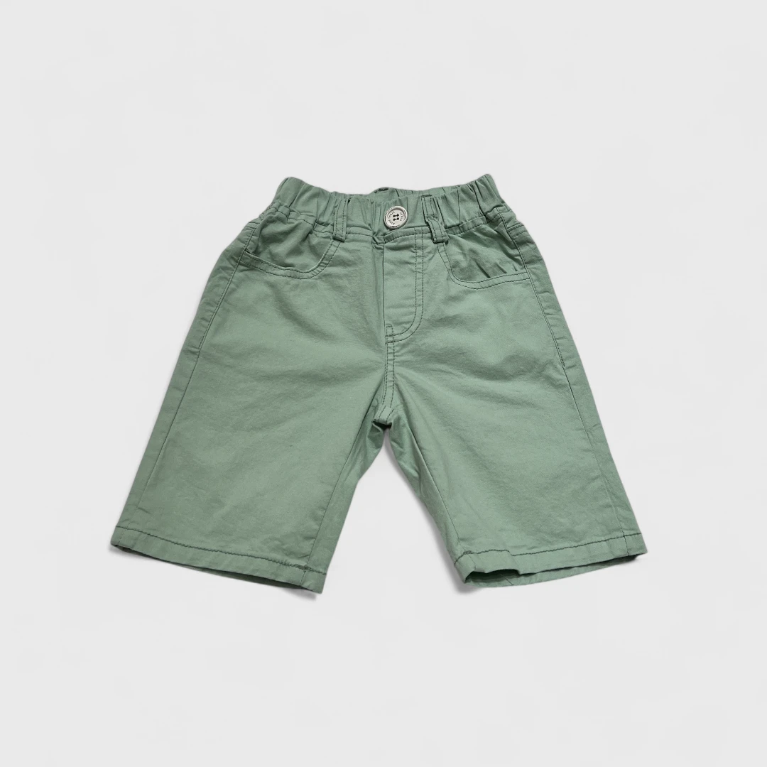 Зеленые шорты