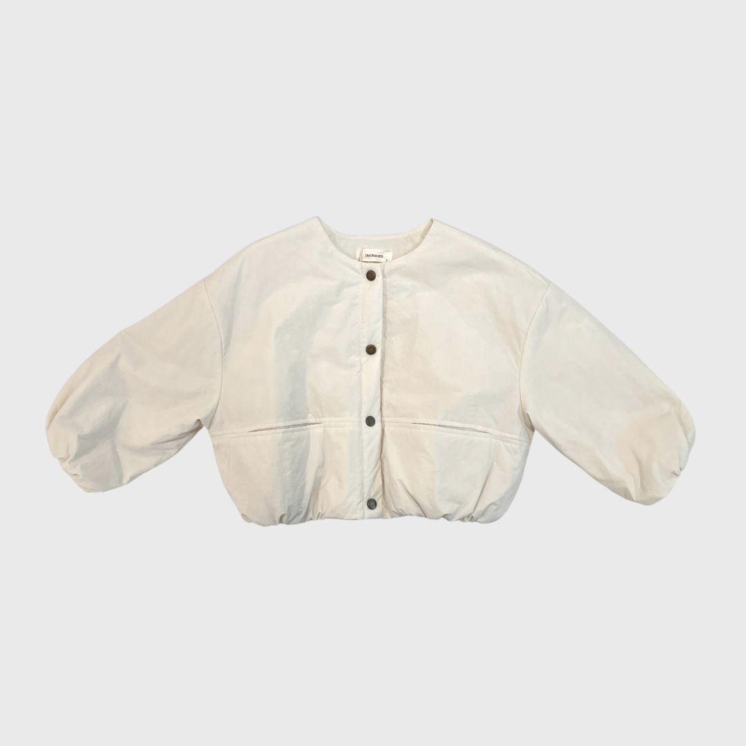 Айвори куртка с кнопками