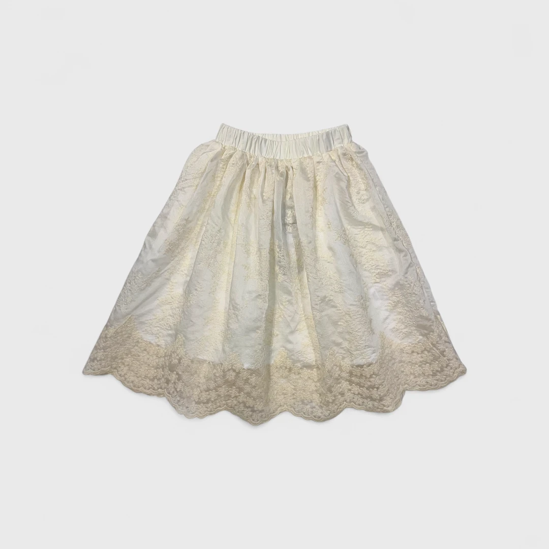 Белая юбка с вышивкой для девочек
