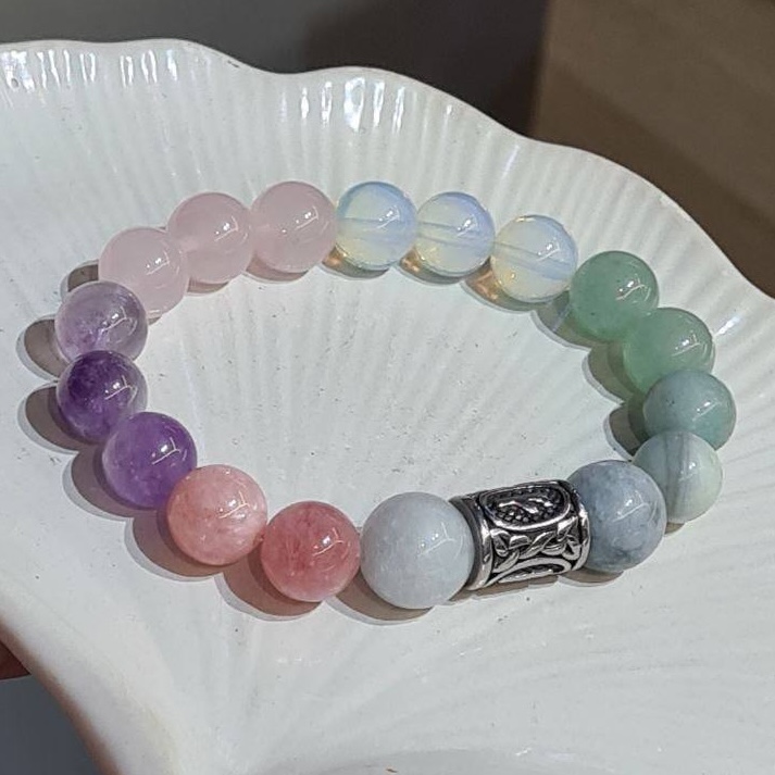 Многоцветный браслет (аквамарин, клубничный кварц, аметист, розовый кварц, лунный камень, нефрит)