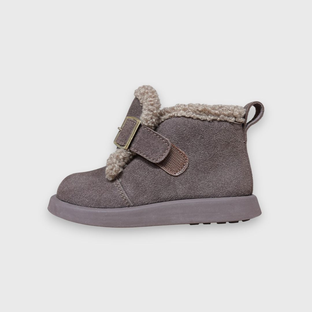 Серые ботинки с мехом