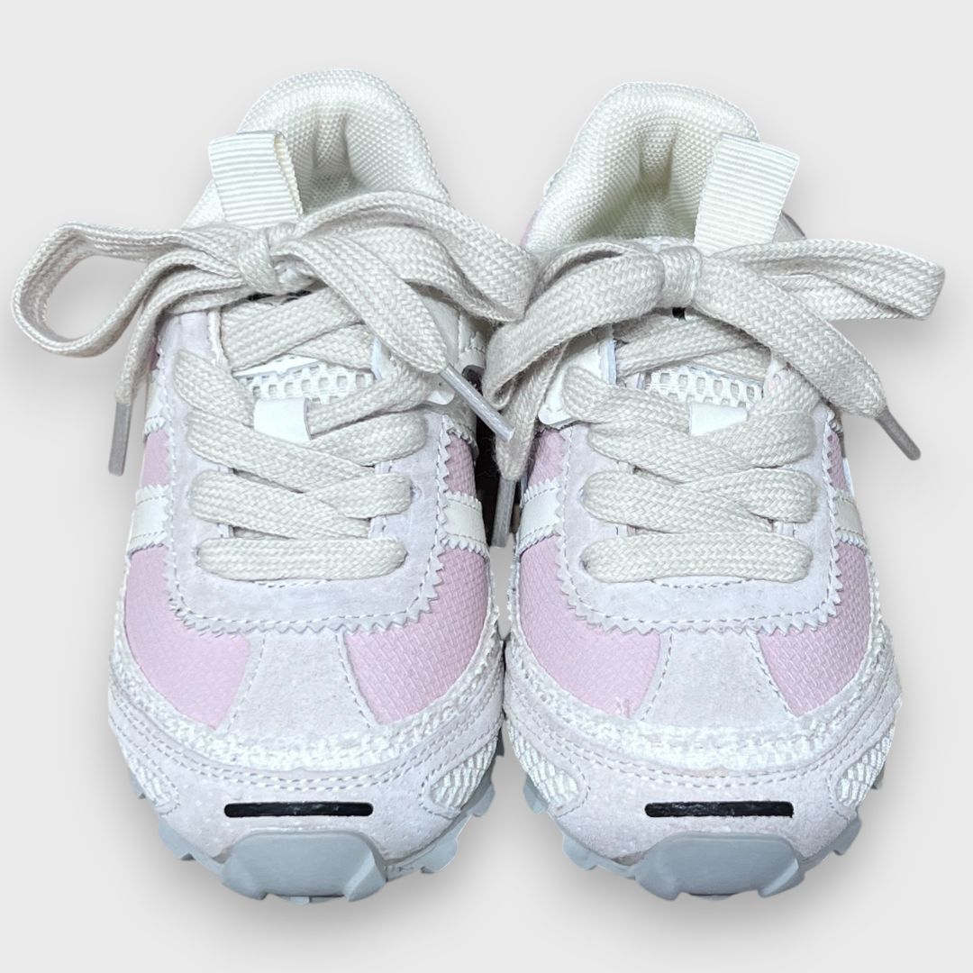 Розовые кроссовки Adidas 