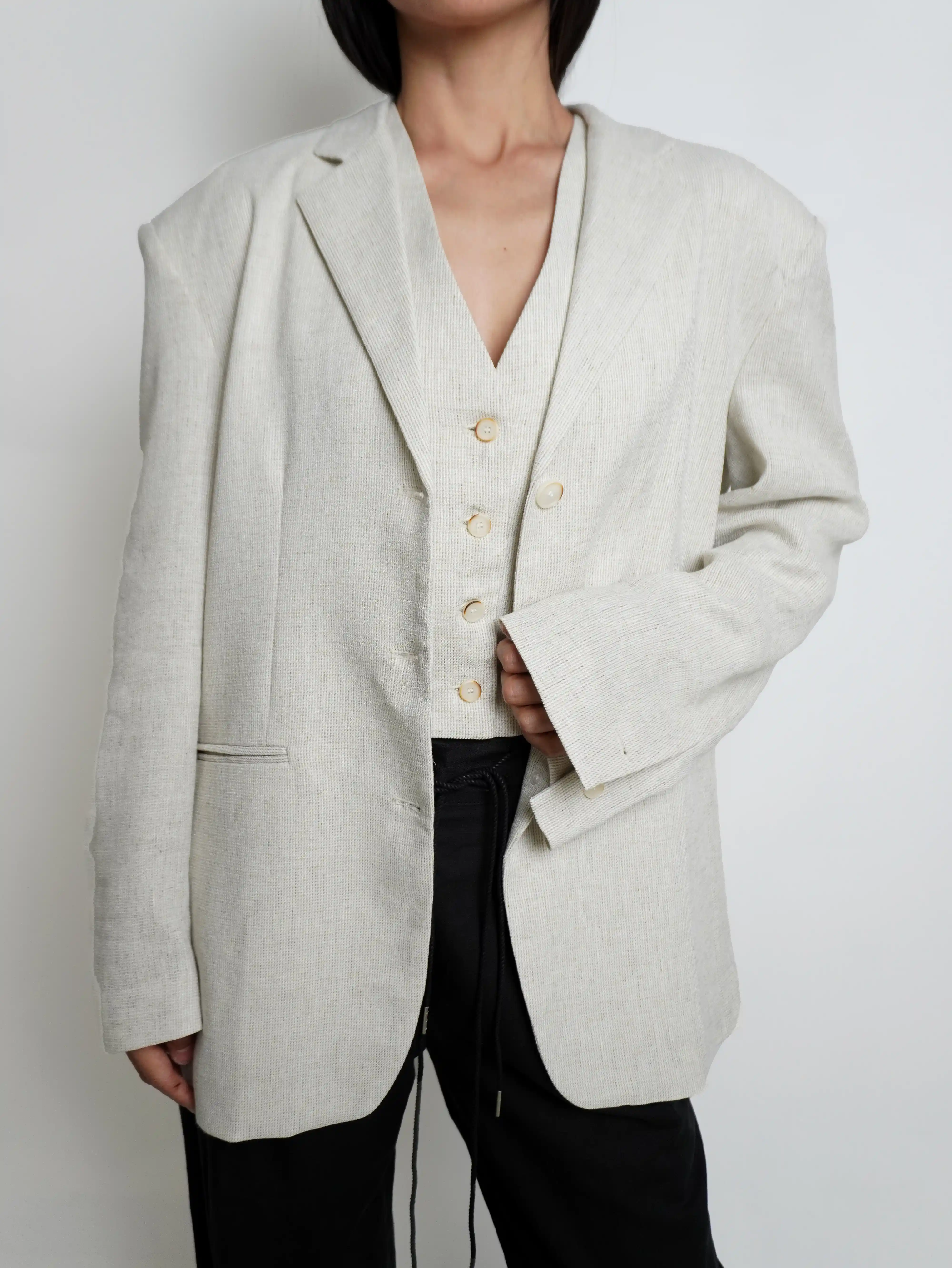 Светлый пиджак