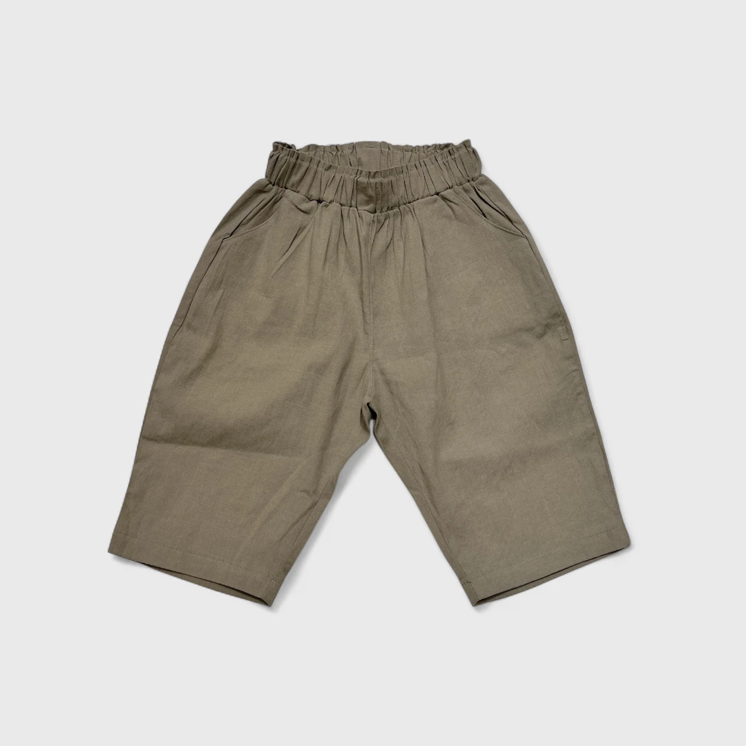 Бежевые шорты с эластичным поясом