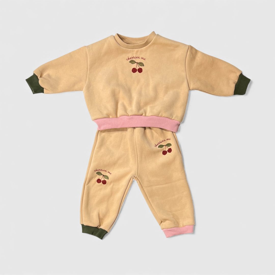 Бежевый костюм