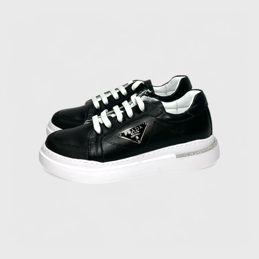 Черные кожаные ортопедические кроссовки