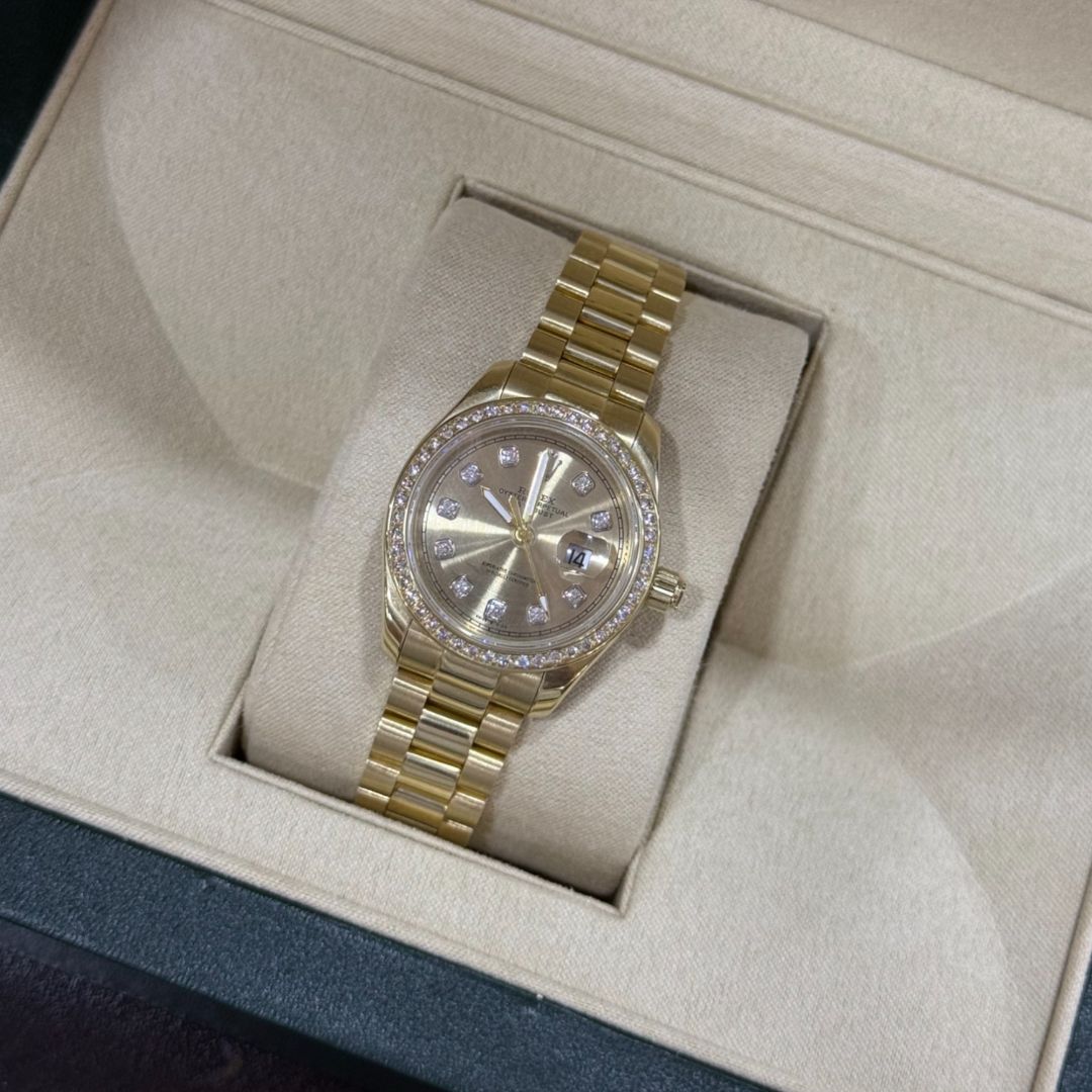 Золотые часы Rolex с бриллиантами