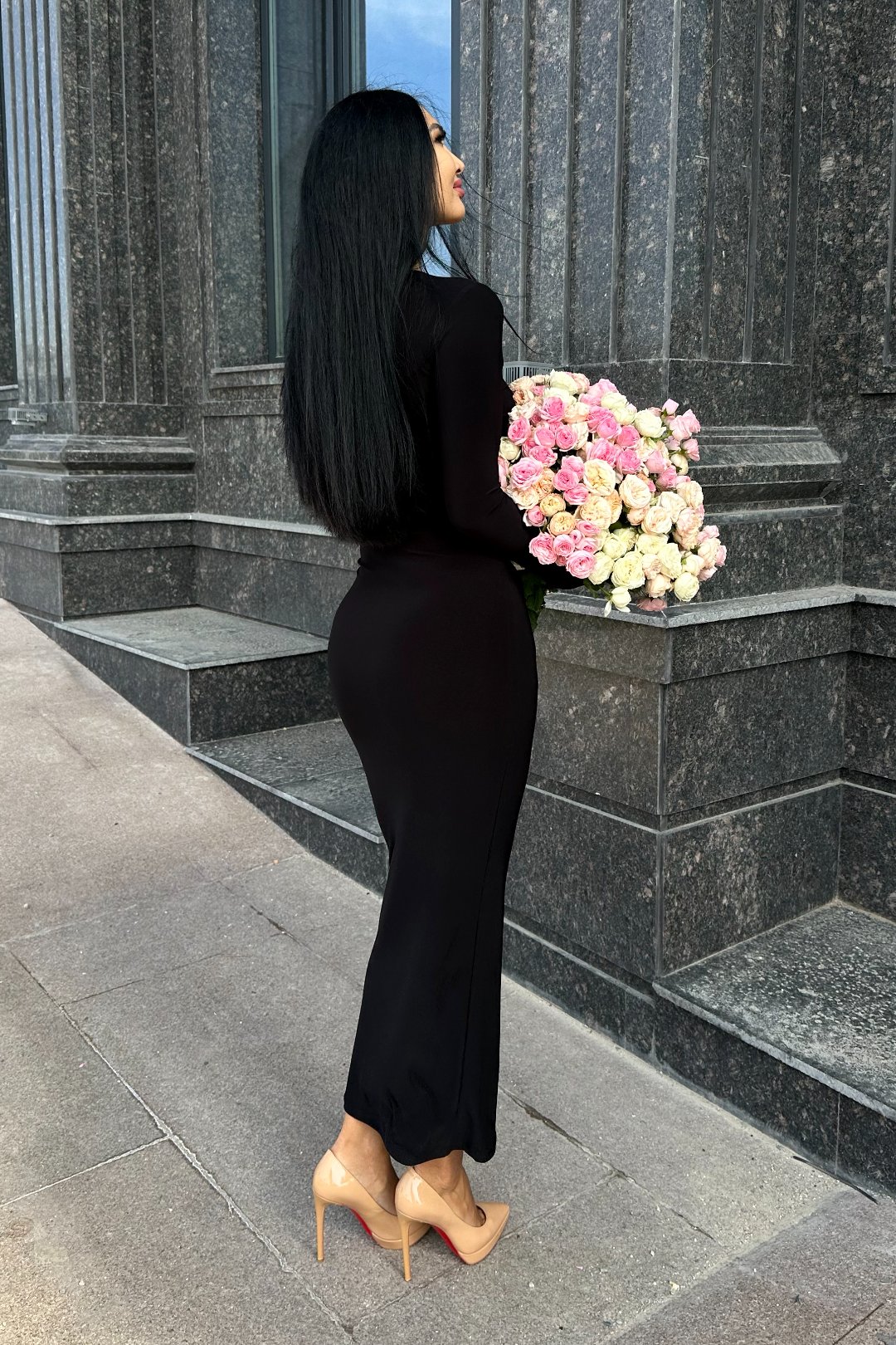 Black Basic Midi Dress