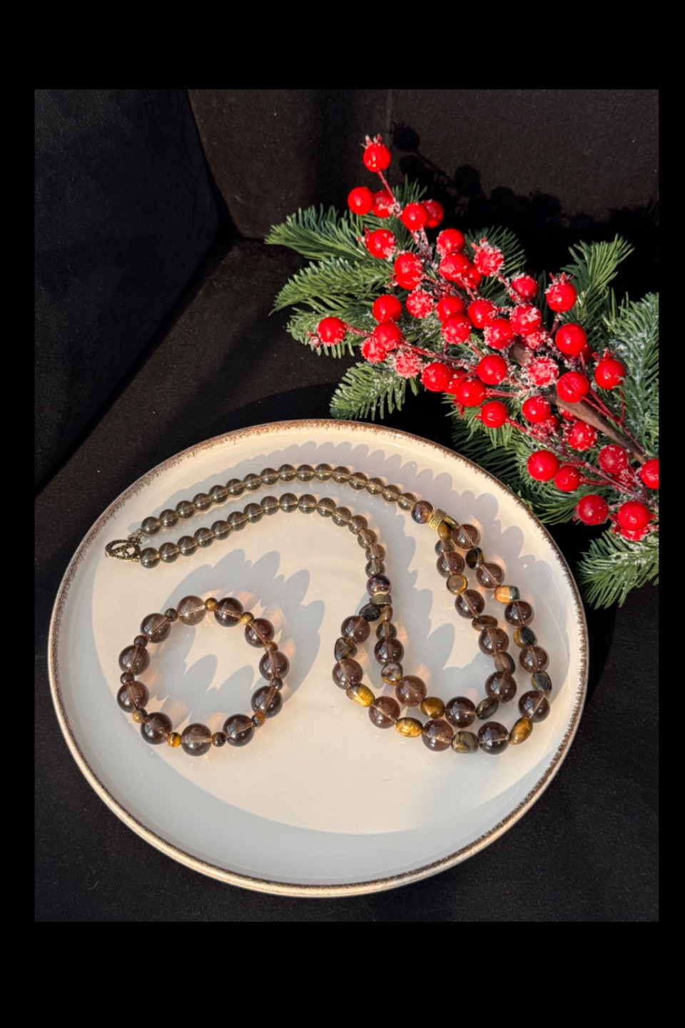 Комплект украшений из натуральных камней раух топаз и тигровый глаз 