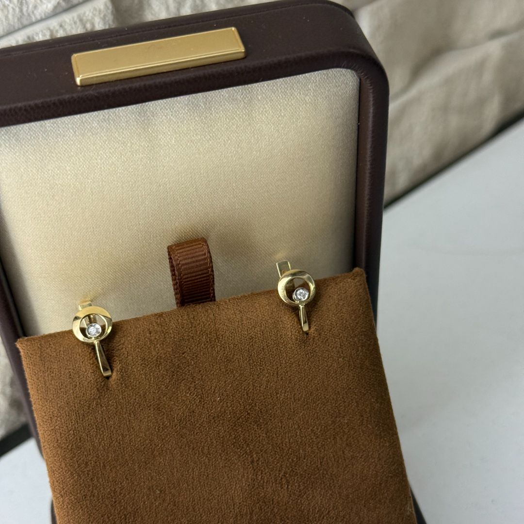 Золотые серьги с бриллиантами