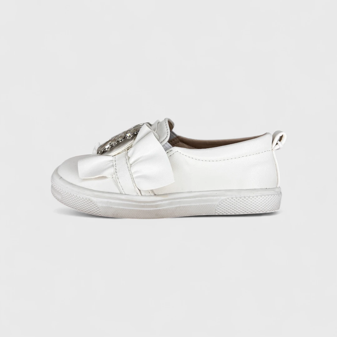 Белые слипоны с бантом