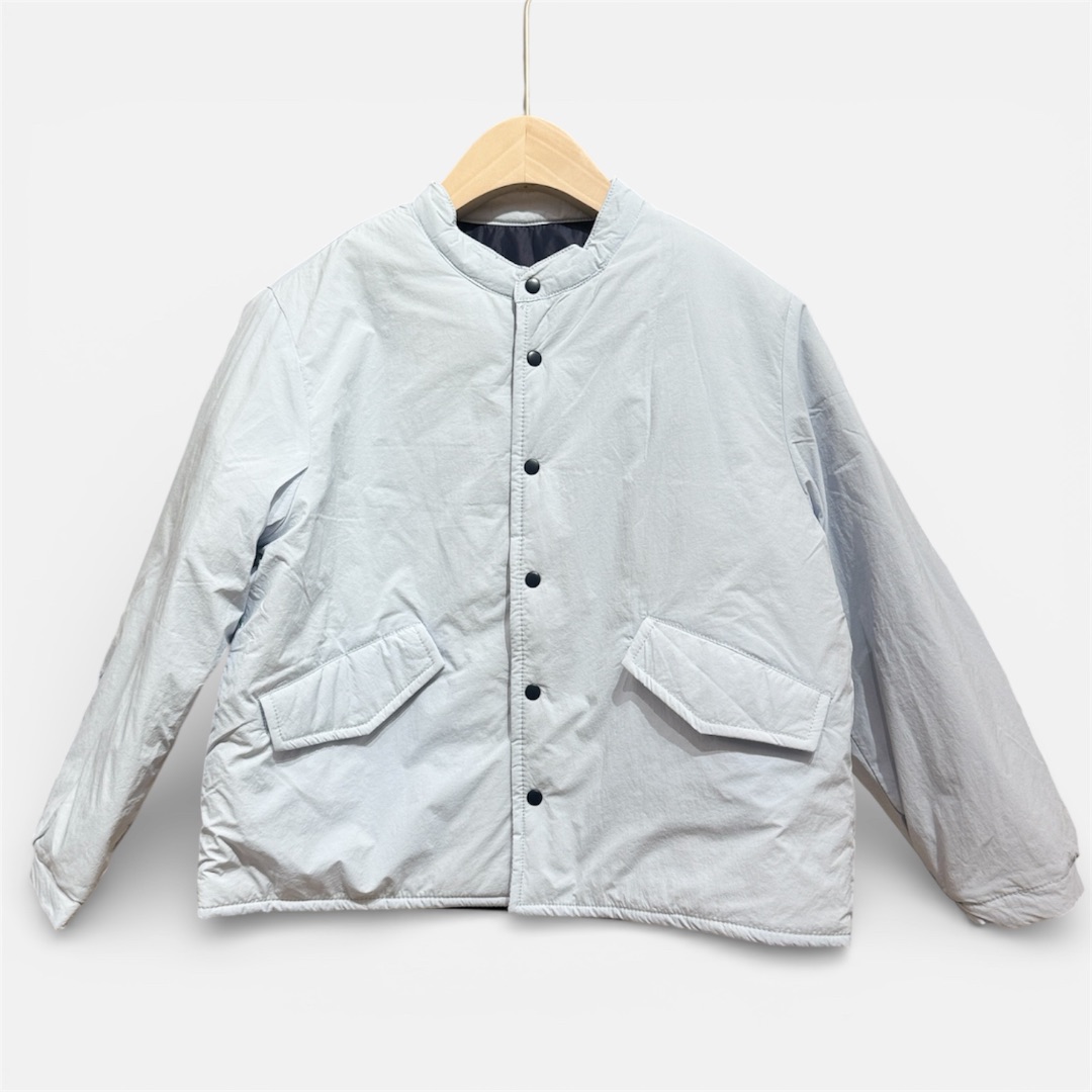 Светло-серая куртка утепленная