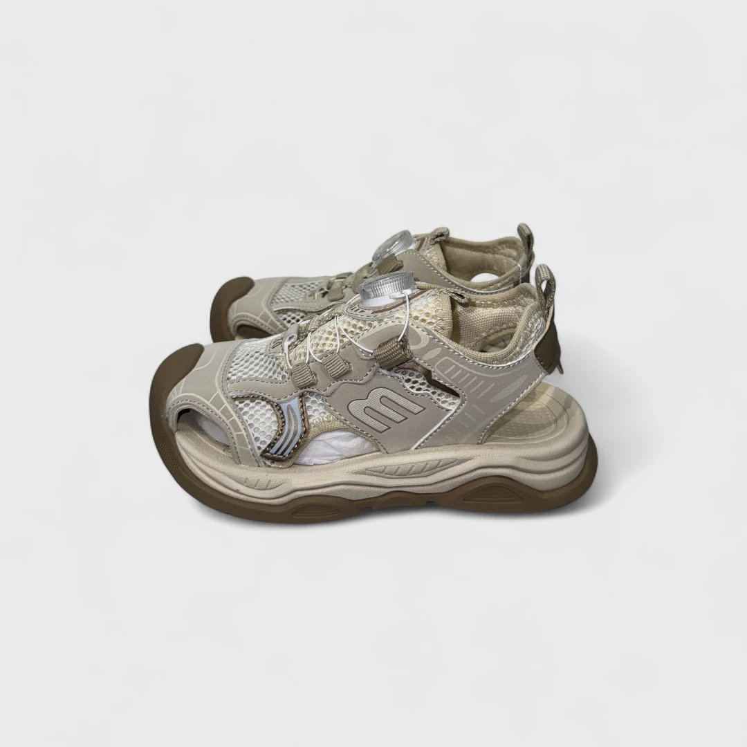 Бежевые сандалии