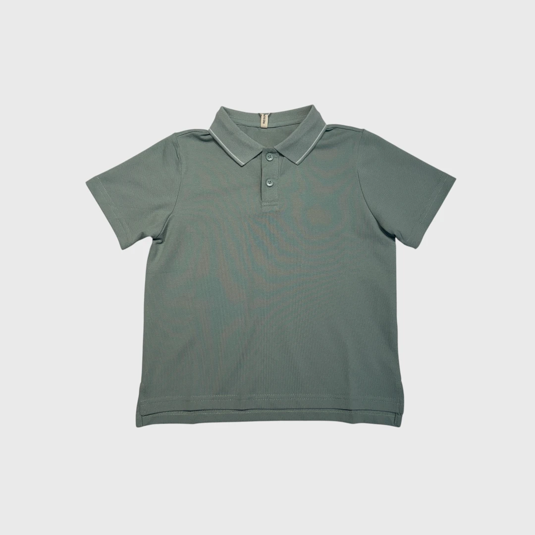 Поло футболка зелёного цвета