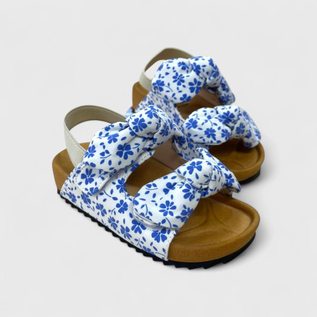 Сандалии с цветочным принтом