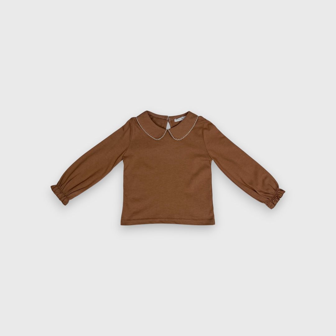 Коричневая блузка с воротником