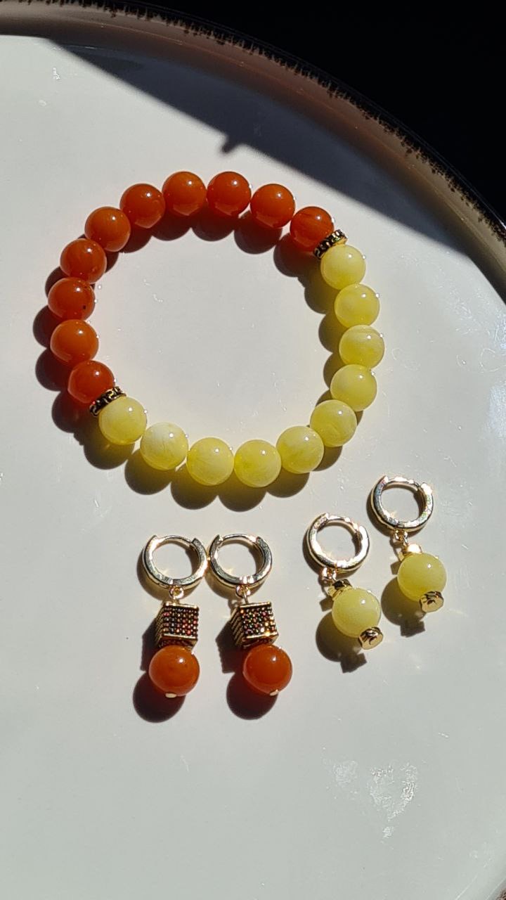 Янтарь оранжевый и желтый 