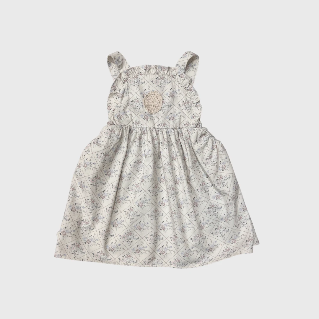 Платье с узором для девочки