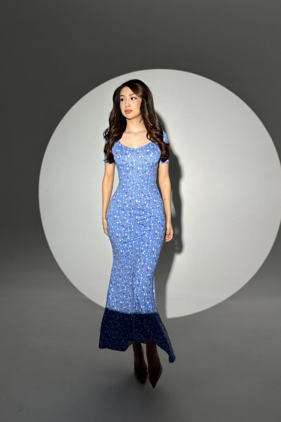 Jolie blue floral print dress