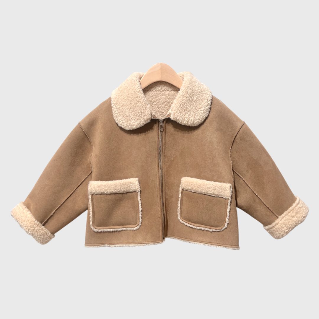 Кремовая куртка