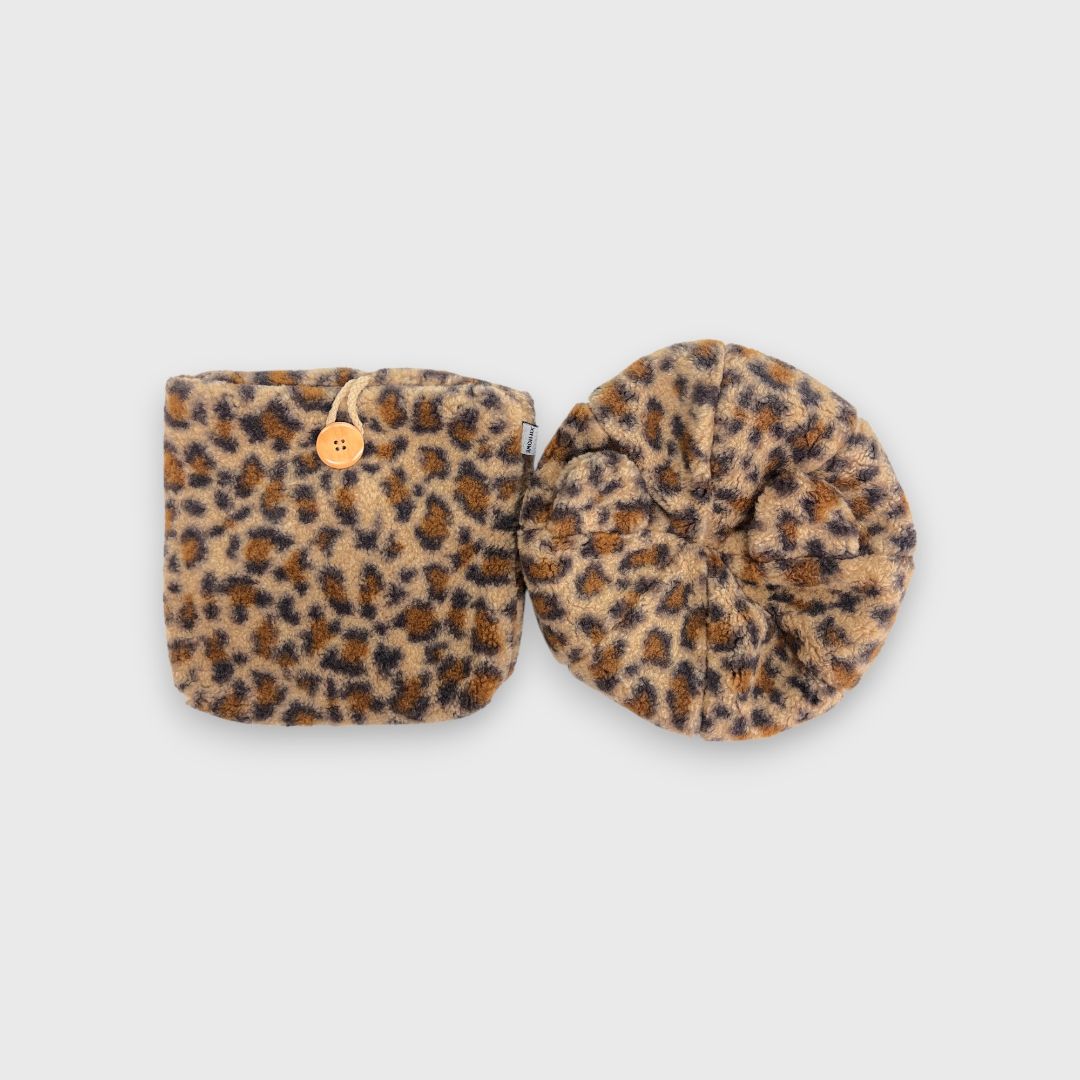 Леопардовая шапка из флиса и сумка