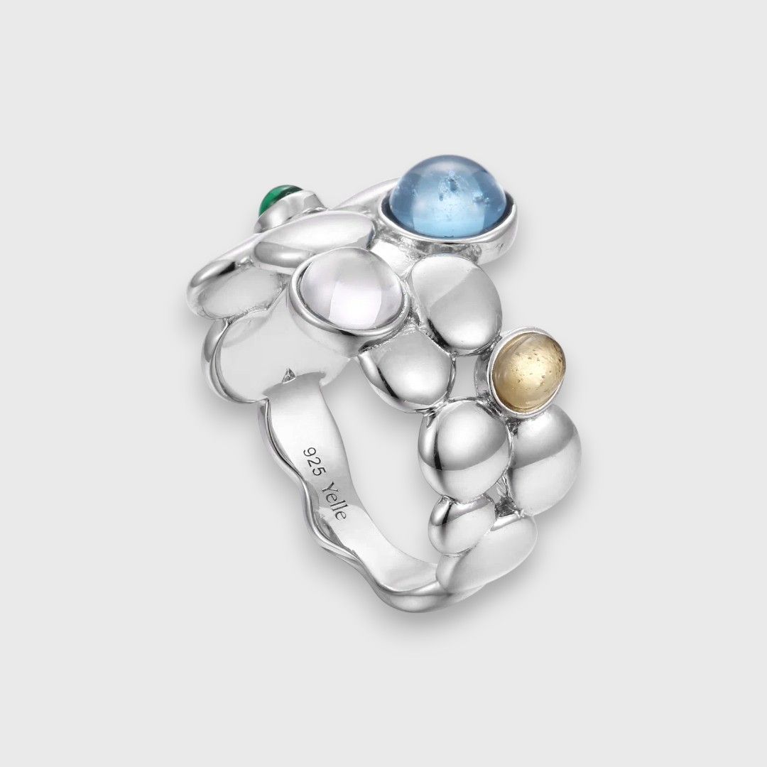 Серебряное кольцо с цветными камнями