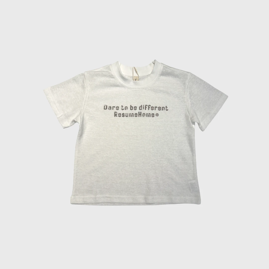 Белая футболка с надписью