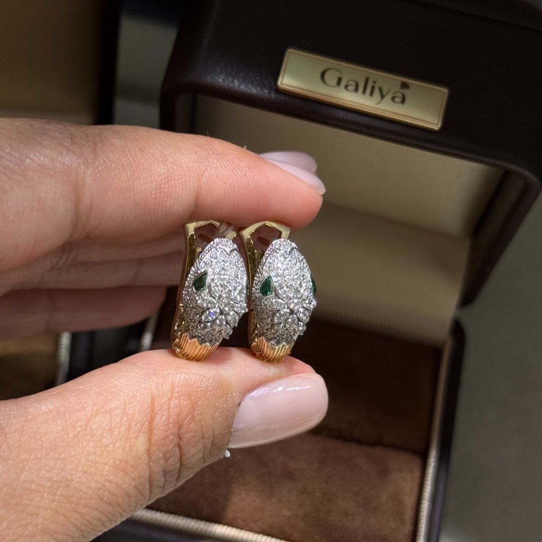 Золотые серьги с бриллиантом